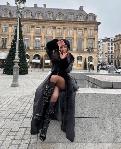 rochie de dama cu dantela si brosa 2585