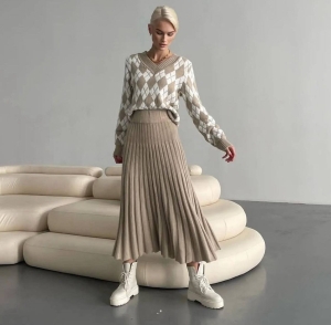 rochie de dama cu fanta 2396