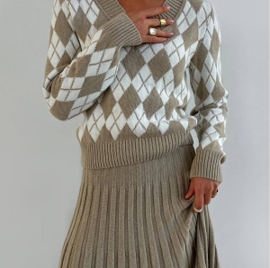 rochie de dama cu fanta 2396