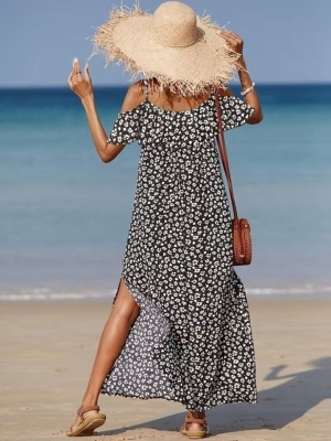 дамска рокля с открити рамена презрамки цепка шарки  J62289 черен