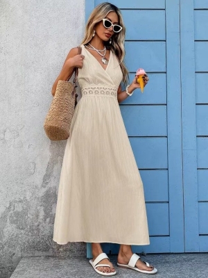 дамска рокля без ръкави и дантела на талията J62320 бял