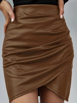  👗 Мини плисирана кожена пола с висока талия и страничен цип J76236